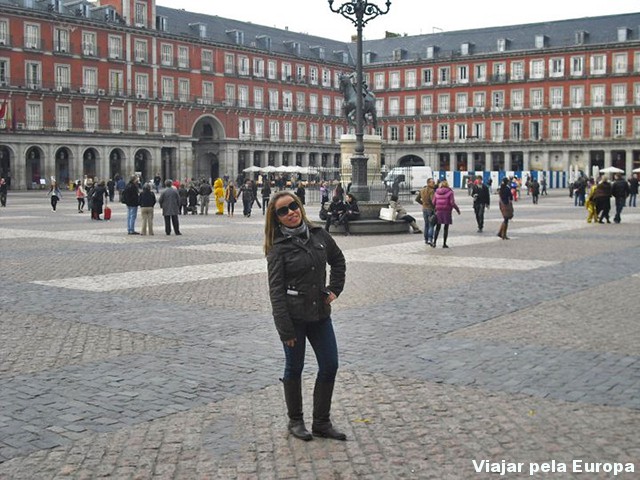 Passeio na Plaza Mayor, inverno 2011.