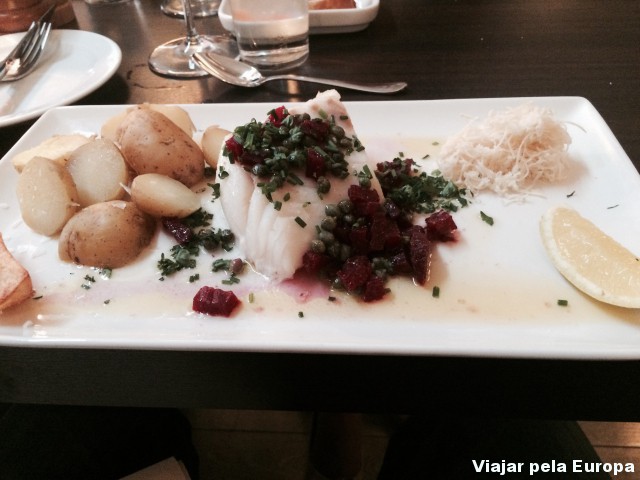 Delicioso Bacalhau fresco, prato super típico da Suécia.