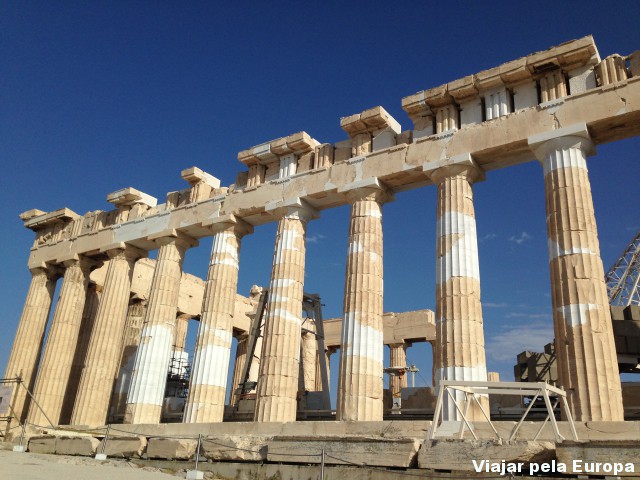 O grandioso Pathernon, templo da deusa Athena.