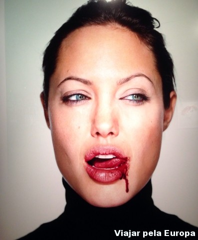 Retrato da Angelina Jolie feito por March Schoeler. Exposição Close up no Fotografiska. Lindaaaa!
