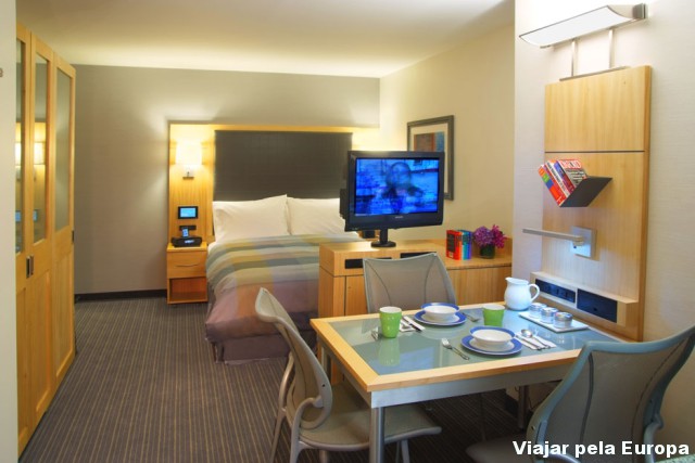 Suite do One World Center Hotel de Nova York - Espaço ideal para famílias! :D Foto: Divulgação One World Center Hotel