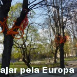 Riga esta repleta de vida, com programação cultural e campanhas artísticas como esta